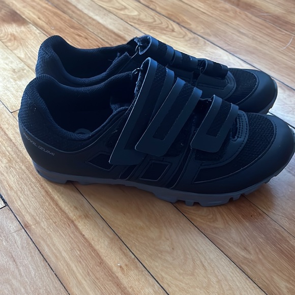 Pearl iZumi cycling shoes - Picture 3 of 3